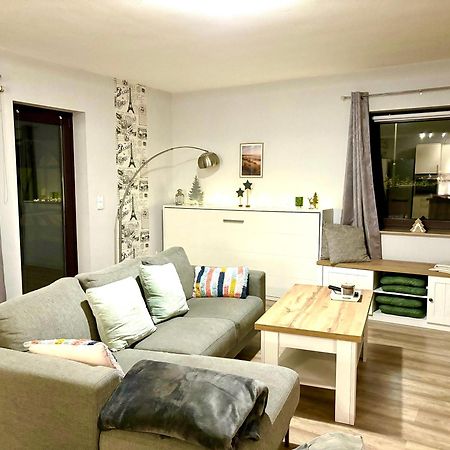 Grosse Wohnkueche, Terrasse, Schlafzimmer Am Steinhuder Meer, Wlan, Parkplatz, Fussbodenheizung, 70Qm Wunstorf Ngoại thất bức ảnh