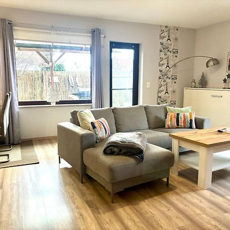 Grosse Wohnkueche, Terrasse, Schlafzimmer Am Steinhuder Meer, Wlan, Parkplatz, Fussbodenheizung, 70Qm Wunstorf Ngoại thất bức ảnh