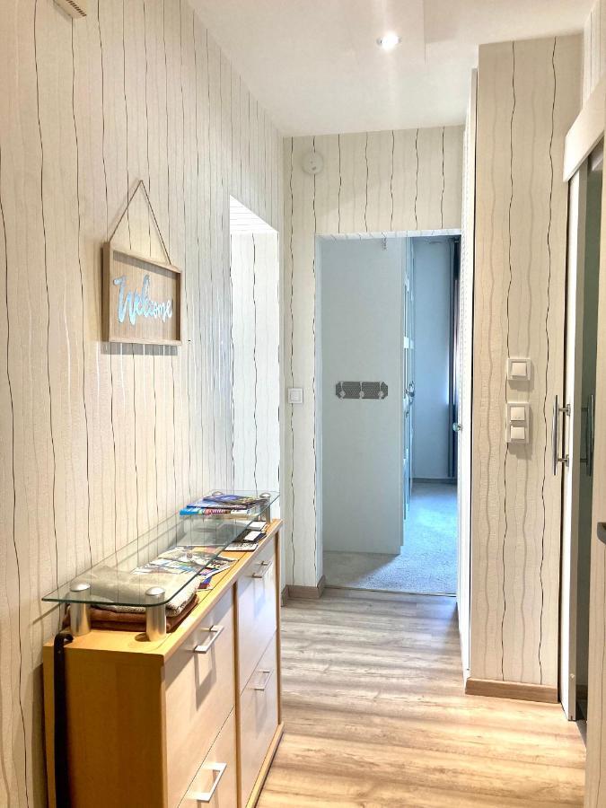 Grosse Wohnkueche, Terrasse, Schlafzimmer Am Steinhuder Meer, Wlan, Parkplatz, Fussbodenheizung, 70Qm Wunstorf Ngoại thất bức ảnh